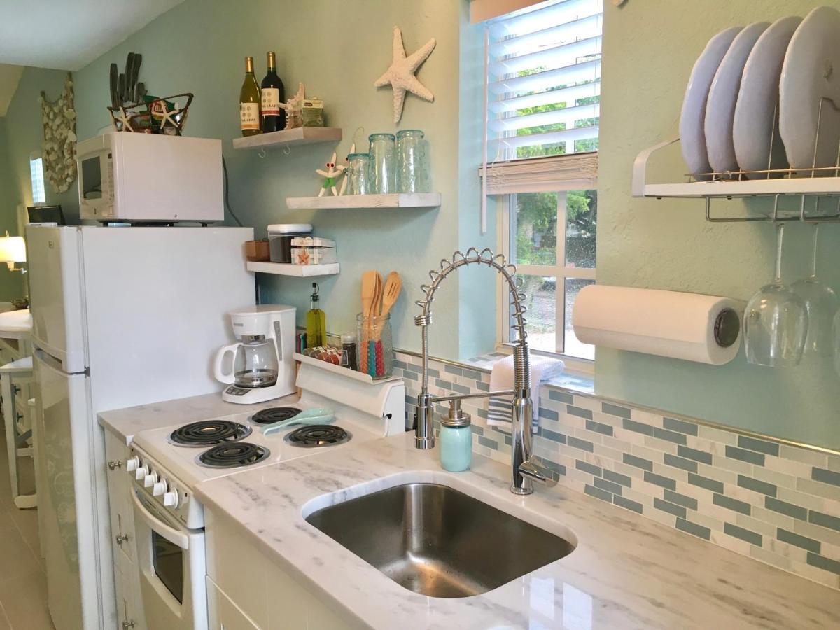 Coastal Studio Escape! North North Naples Екстериор снимка